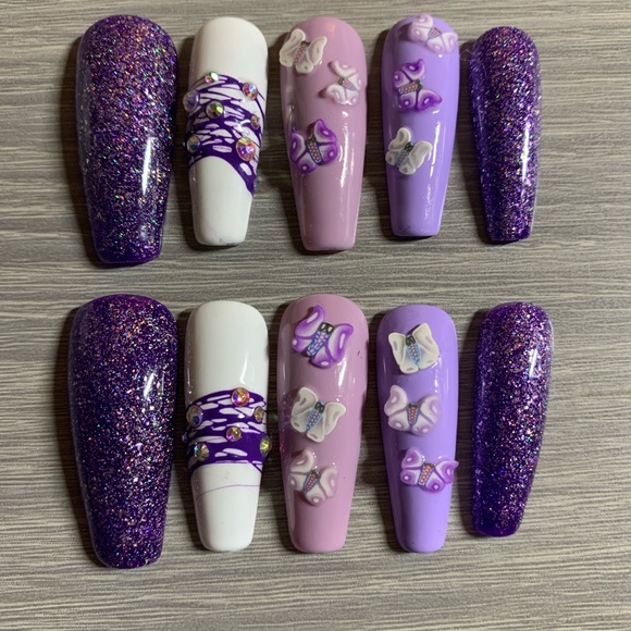 Handmade Luxury Press on Nails - Picture 5 of 8